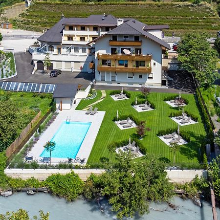 Self Service Hotel Schnalser Hof Naturns Exterior photo